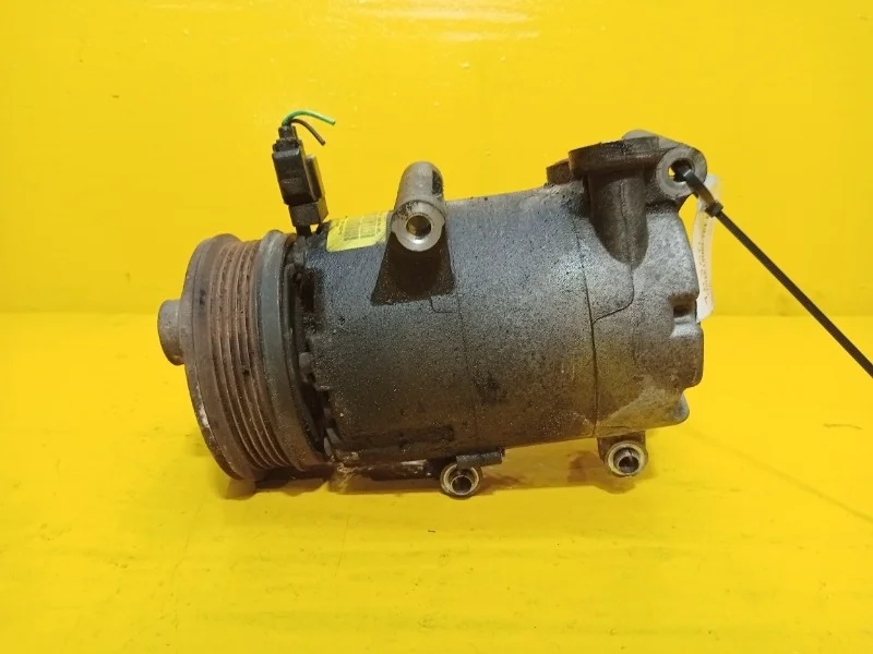 Компрессор кондиционера Ford Focus 2 2003-2011