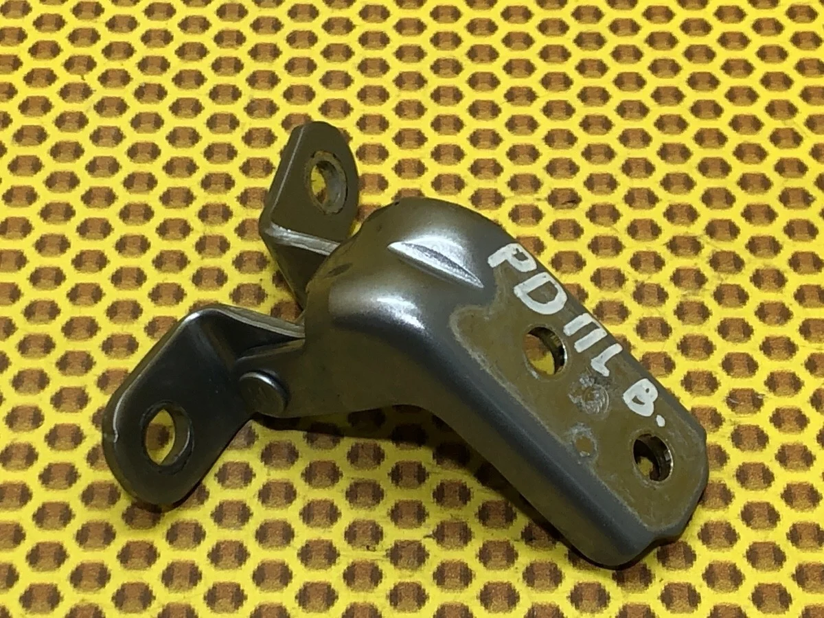 Петля двери передняя верхняя Hyundai I30 2023 PD