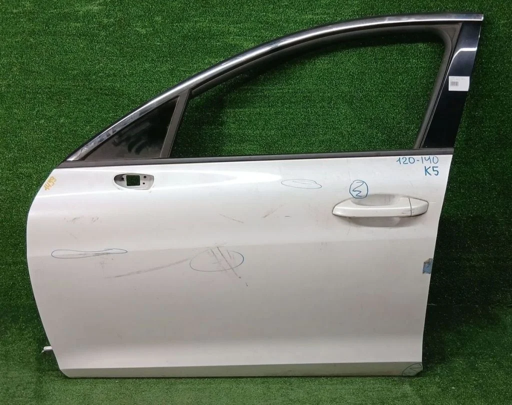 Дверь передняя Hyundai / Kia K5 DL3, голая