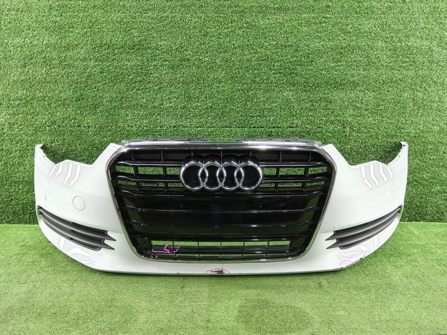 Бампер передний Audi A6 C7 Audi A6 C7  CHV 4WD  4G0807065A