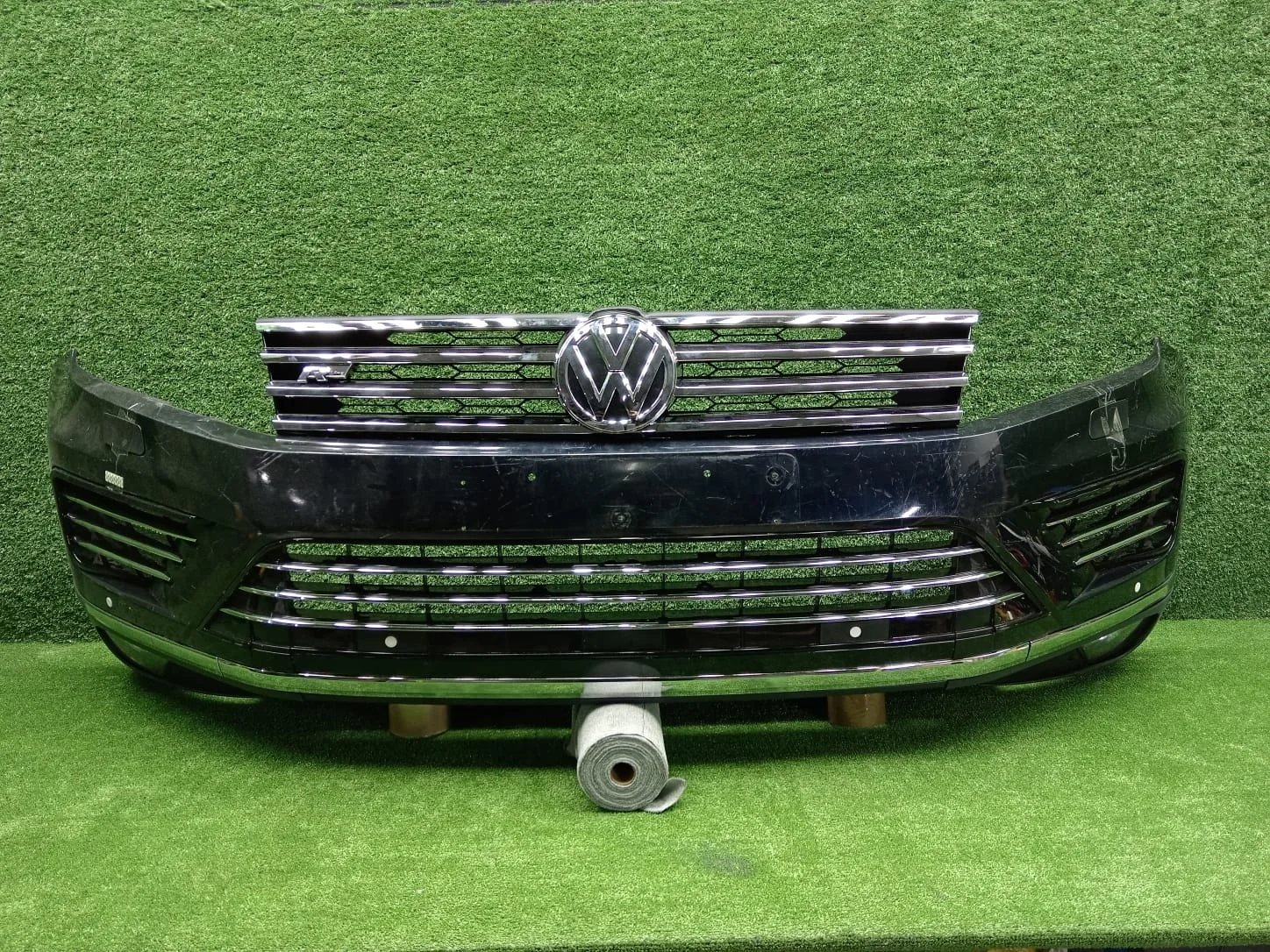 Бампер передний R-Line Volkswagen Touareg NF\ FL  [VAG]       7P6807221F