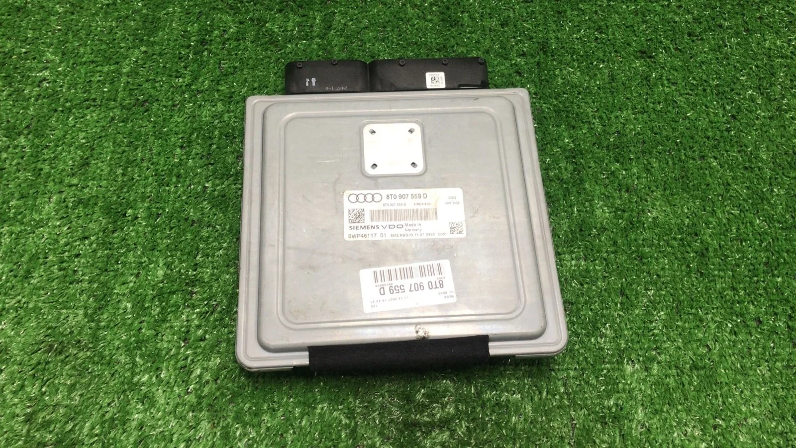 Блок управления двигателем (CALA) Audi A5 8T  CALA 4WD I (2007—2011) 8T0907559D
