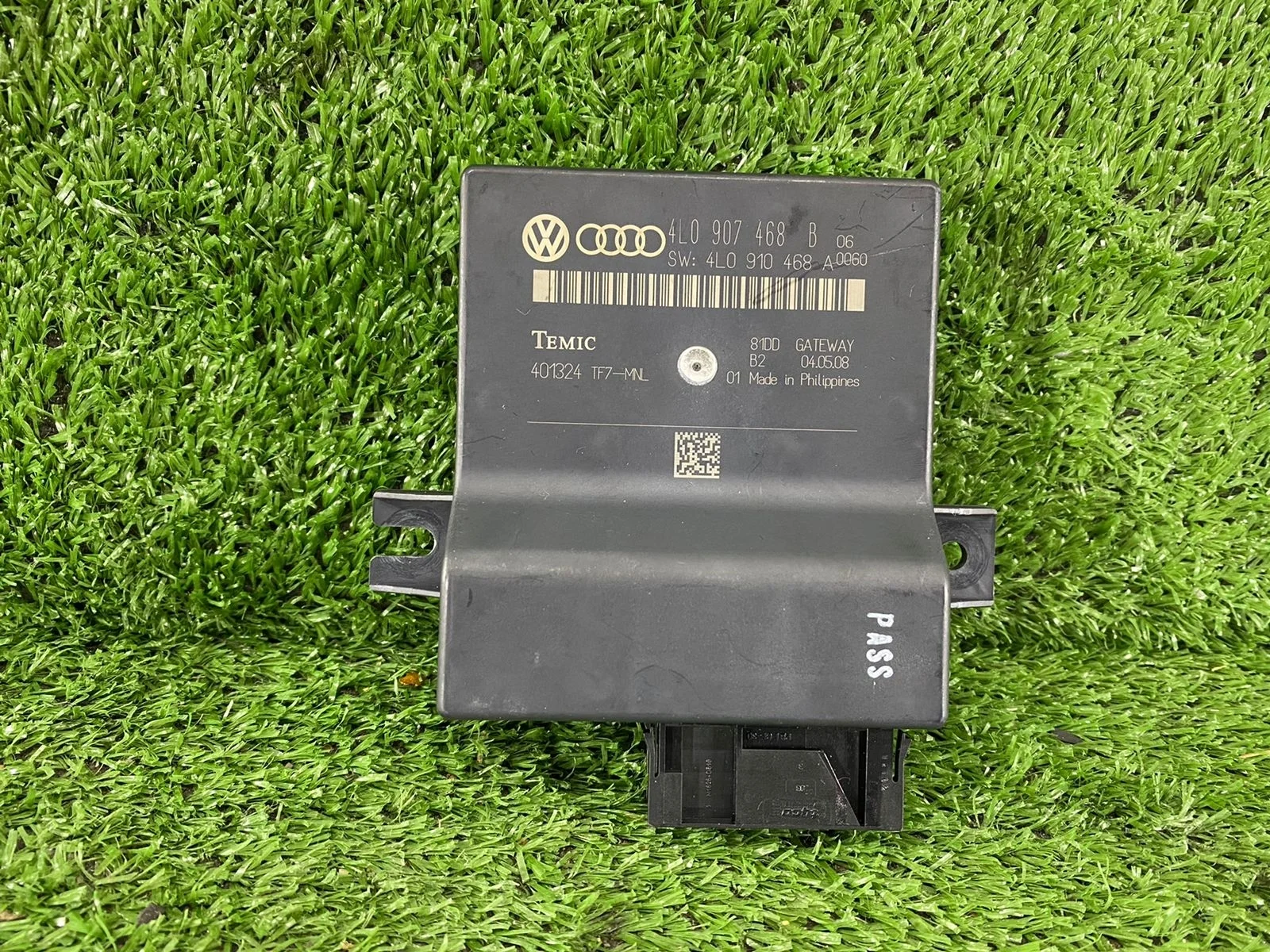 Блок управления интерфейсом Audi A6 C6 4F BDX 4WD C6 (2004—2008) 4L0907468B