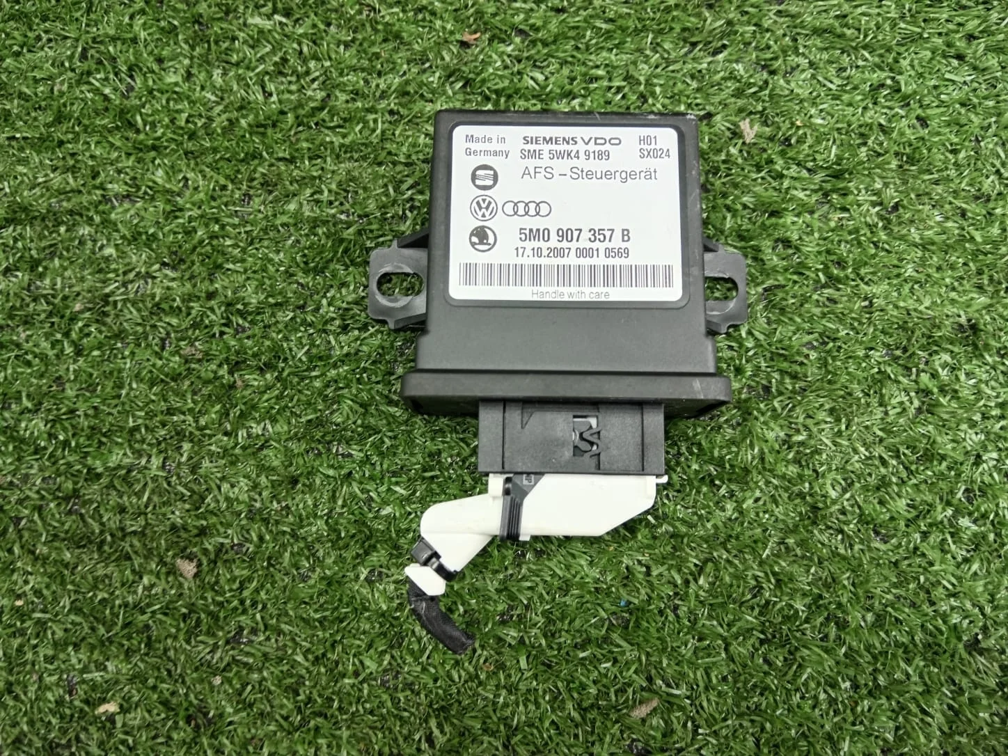Блок управления светом Volkswagen Passat b6  BZB 2WD  5M0907357B