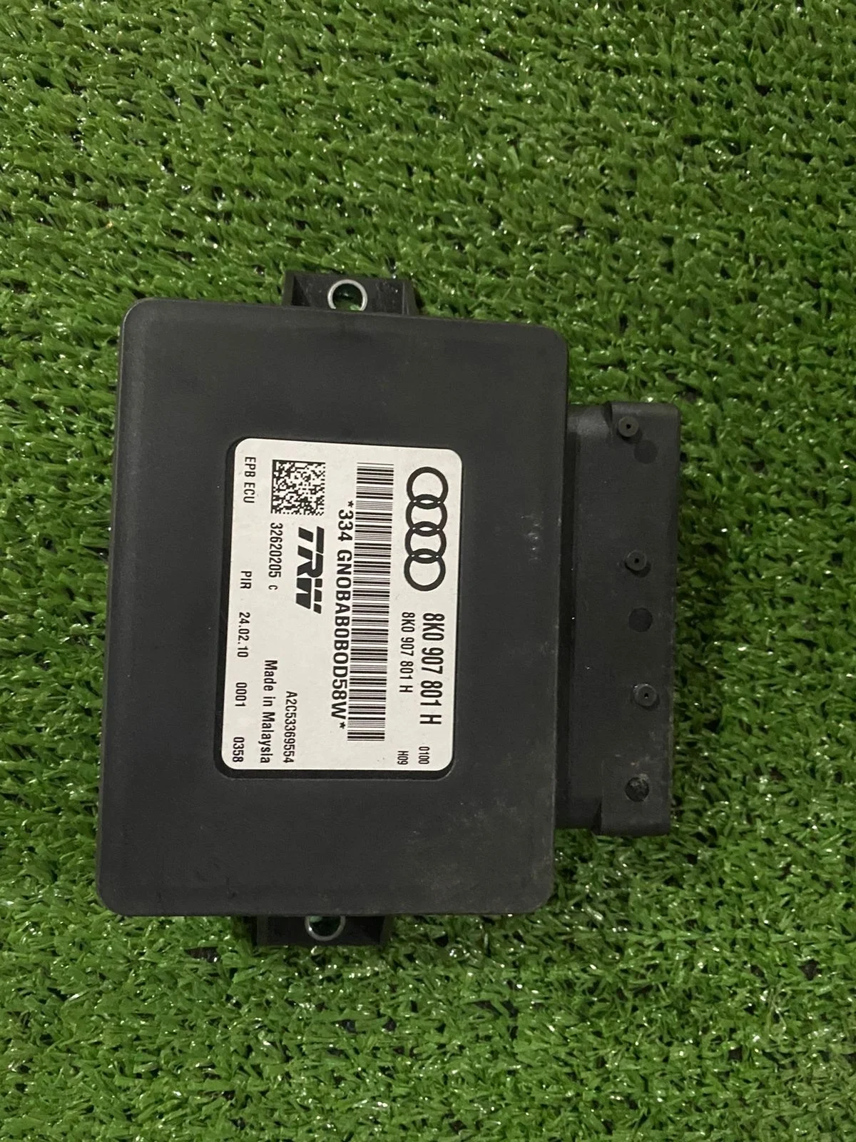 Блок управления стояночным тормозом Audi A4 B8 8K CDH 2WD B8 (2007—2011) 8K0907801H