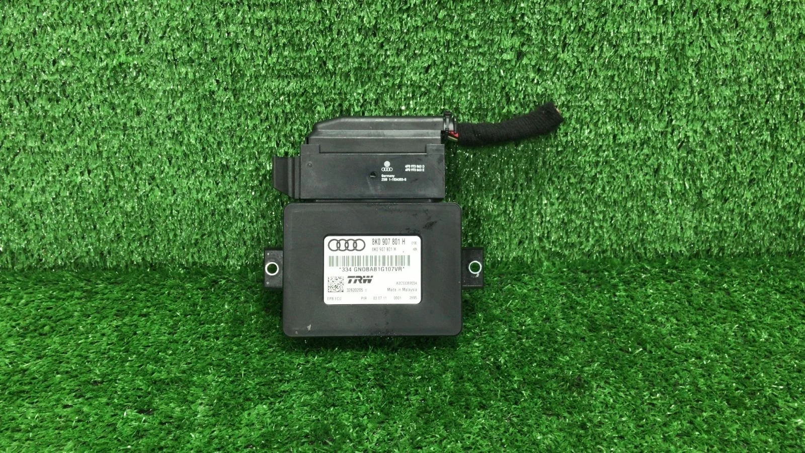 Блок управления стояночным тормозом Audi A4 B8 8K CDN 2WD B8 (2007—2011) 8K0907801H