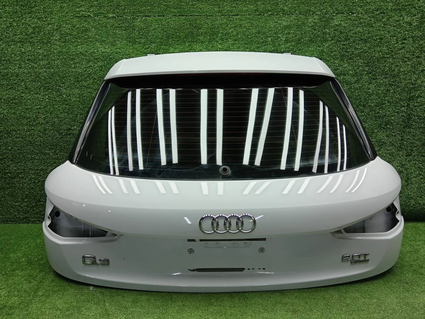 Дверь багажника Audi Q3 Audi Q3 8U  CPSA 4WD  8U0827025