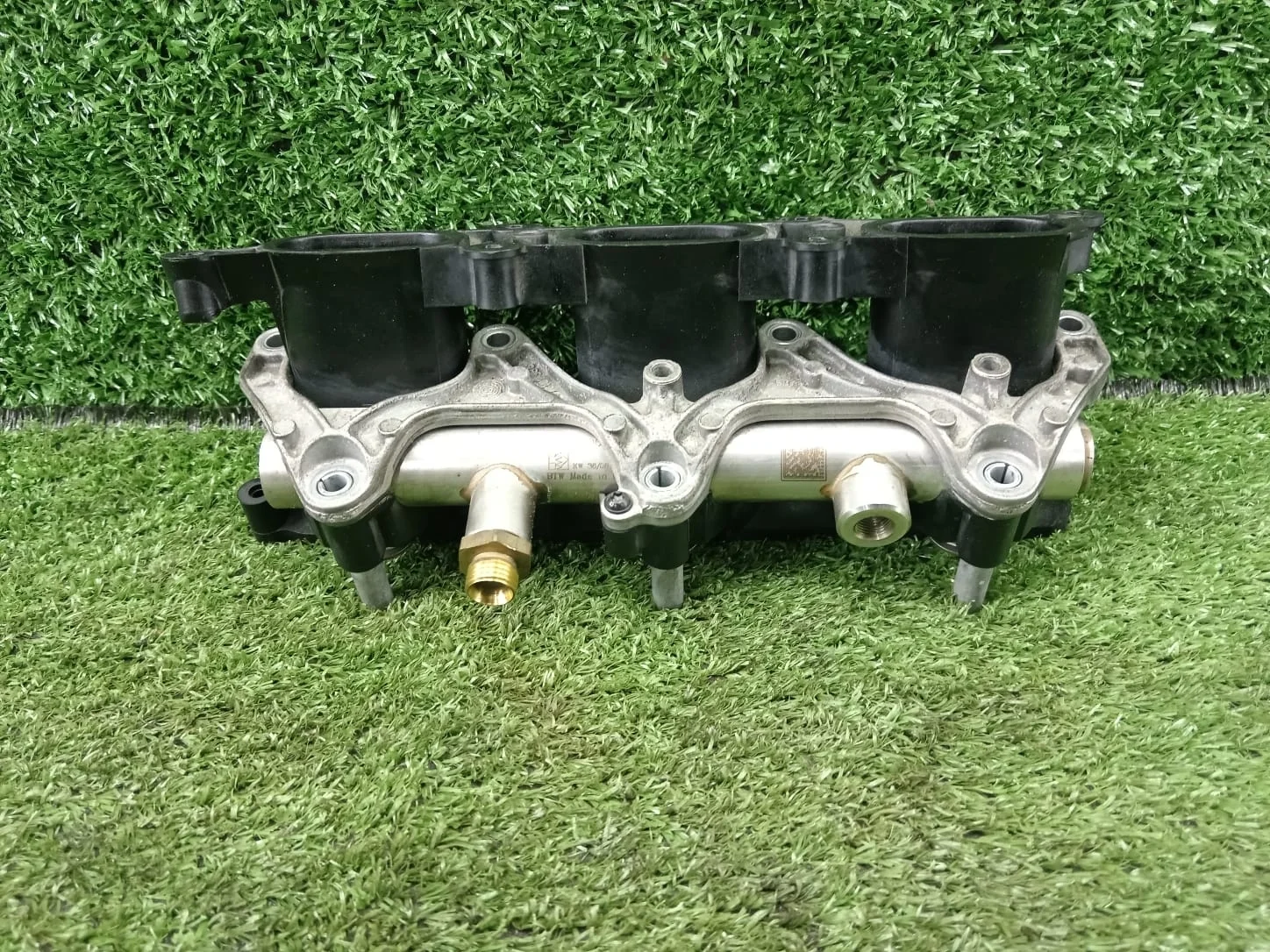 Коллектор впускной Audi A6 C6  CCE 4WD  06E130089D
