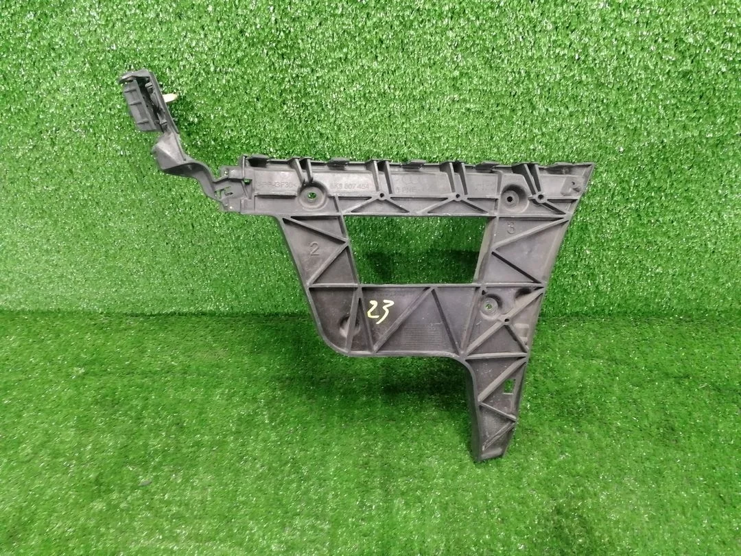 Крепление заднего бампера правое Audi A4 B8 8K CALA 4WD B8 (2007—2011) 8K9807454