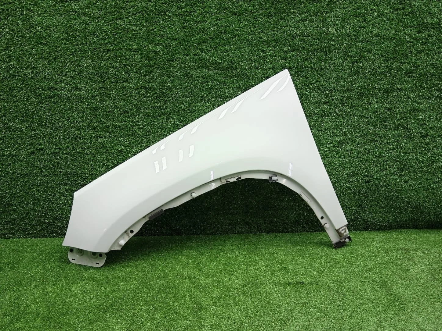 Крыло переднее левое Volkswagen Tiguan 1 2007-2016 Volkswagen Tiguan  CCZC 4WD  5N0821105A