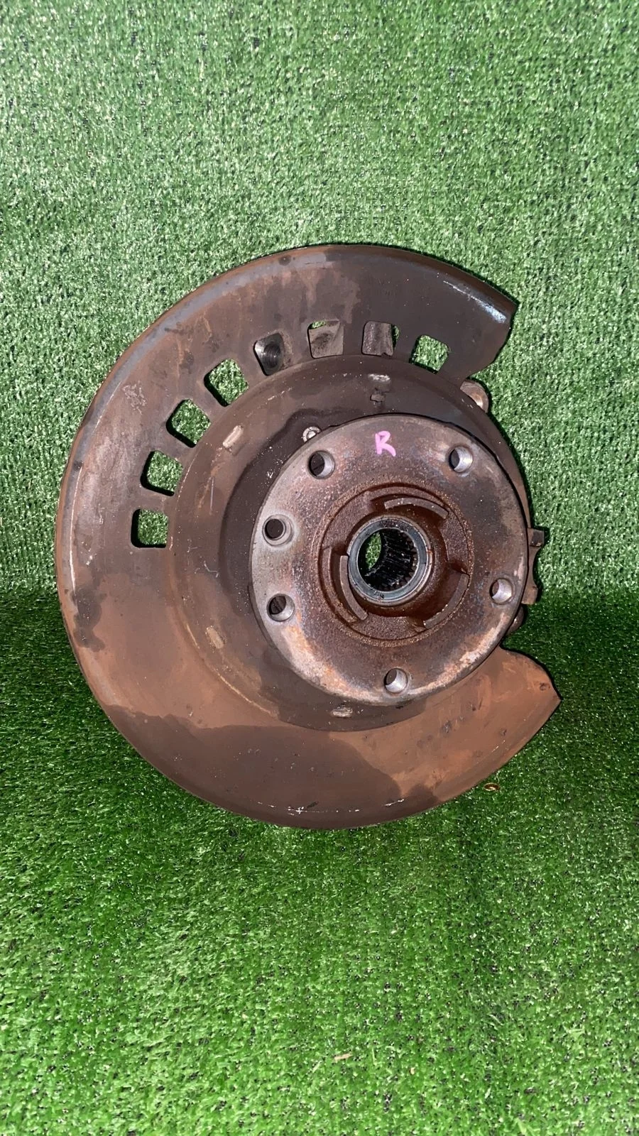 Кулак задний правый Volkswagen Touareg 7L 7L BMV 4WD I (2002—2006) 7L0505436B