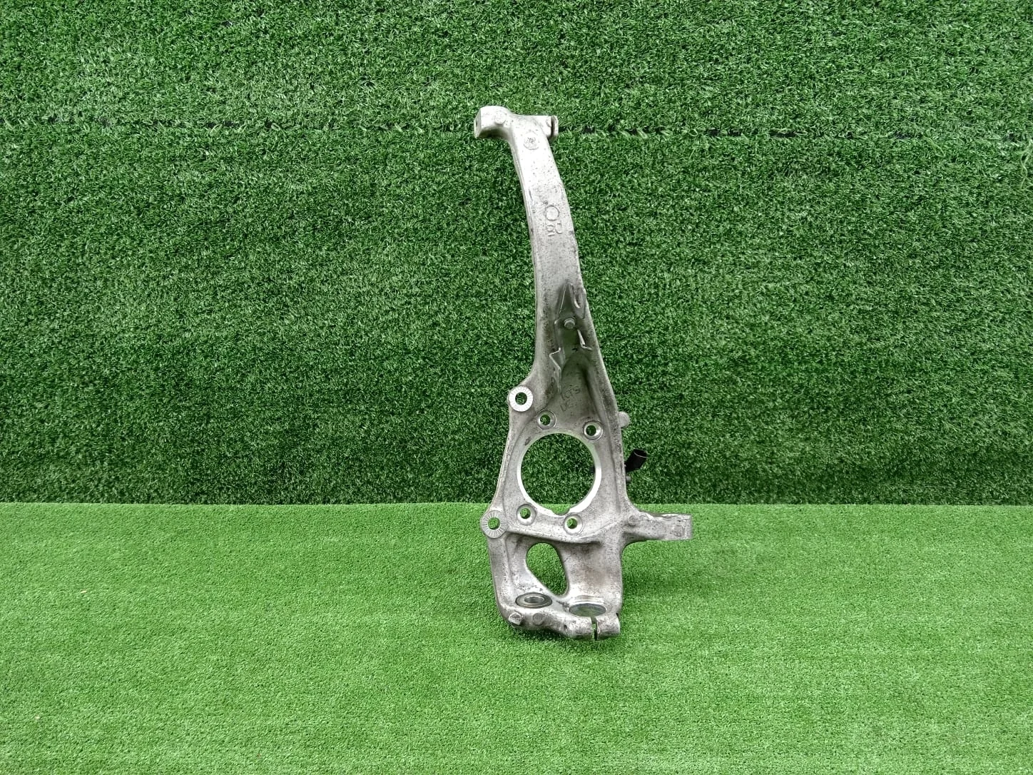 Кулак поворотный левый Audi A4 A5 A6 A7 Q5 рест KSM Audi A6 C7 4G CHV 4WD  4G0407253A