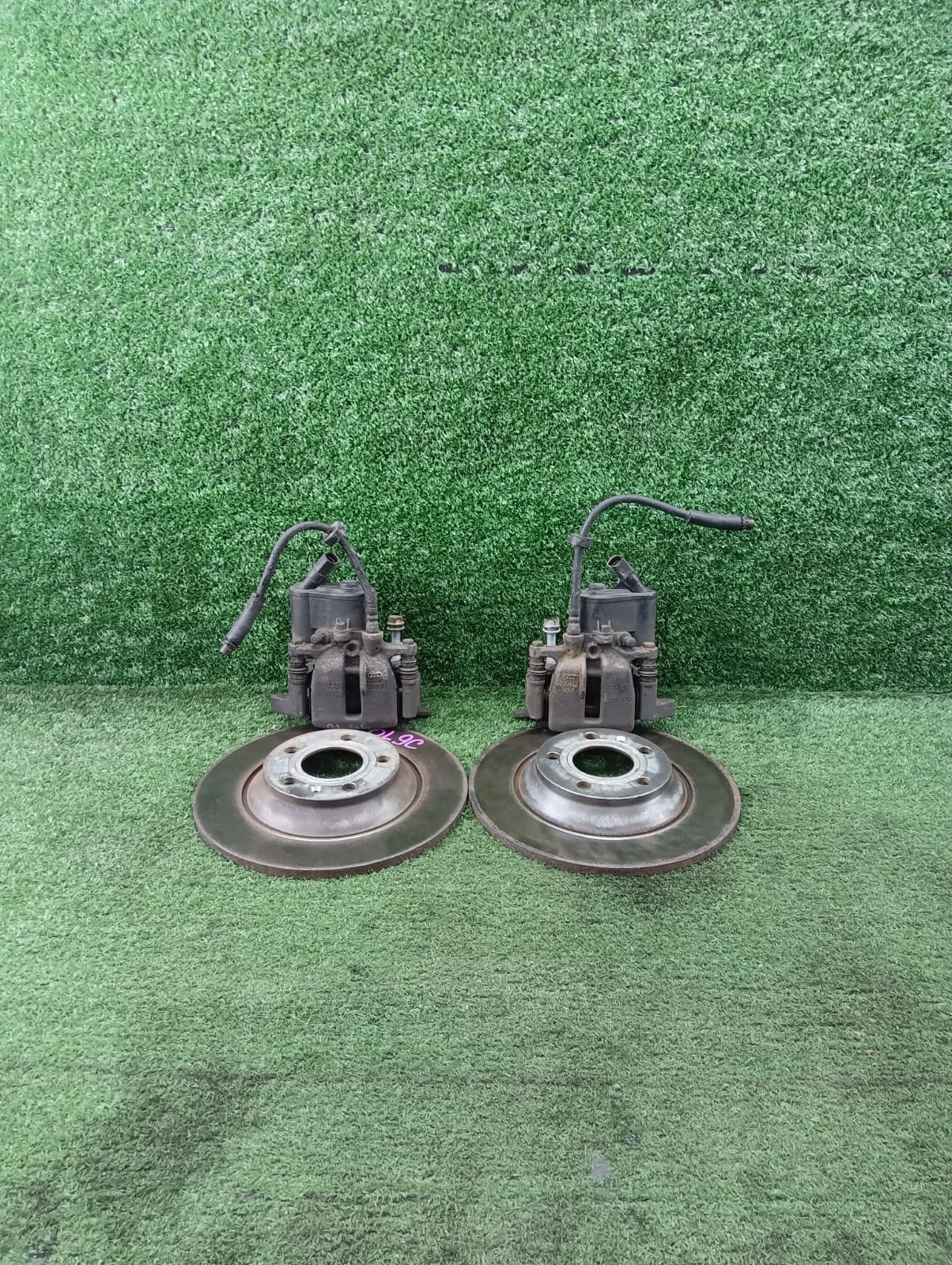 Тормоза задние комплект 302мм [VAG] Audi A6 C6 ALLROAD  AUK 4WD  4F0615601G