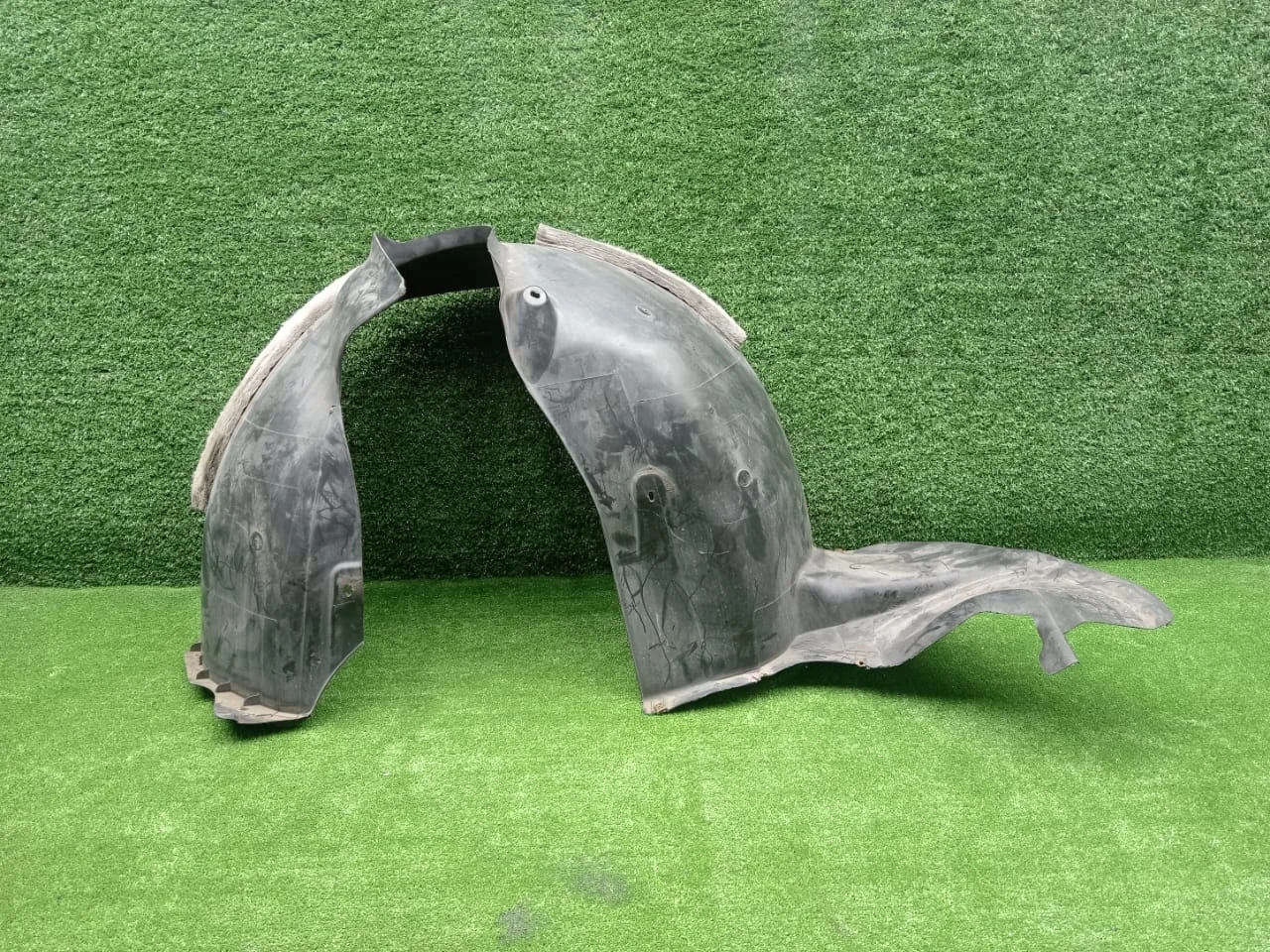 Подкрылок передний левый Volkswagen Tiguan  CCZC 4WD  5N0805911A
