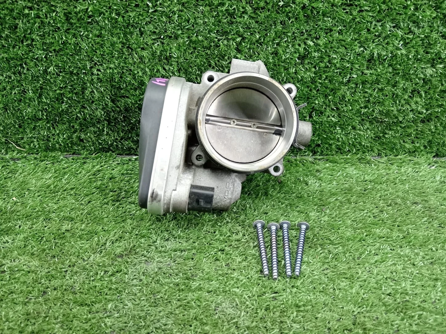 Заслонка дроссельная 3.2 3.6 FSI Volkswagen Passat b6 3C AXZ 4WD Passat·B6 (2005—2010) 022133062AG
