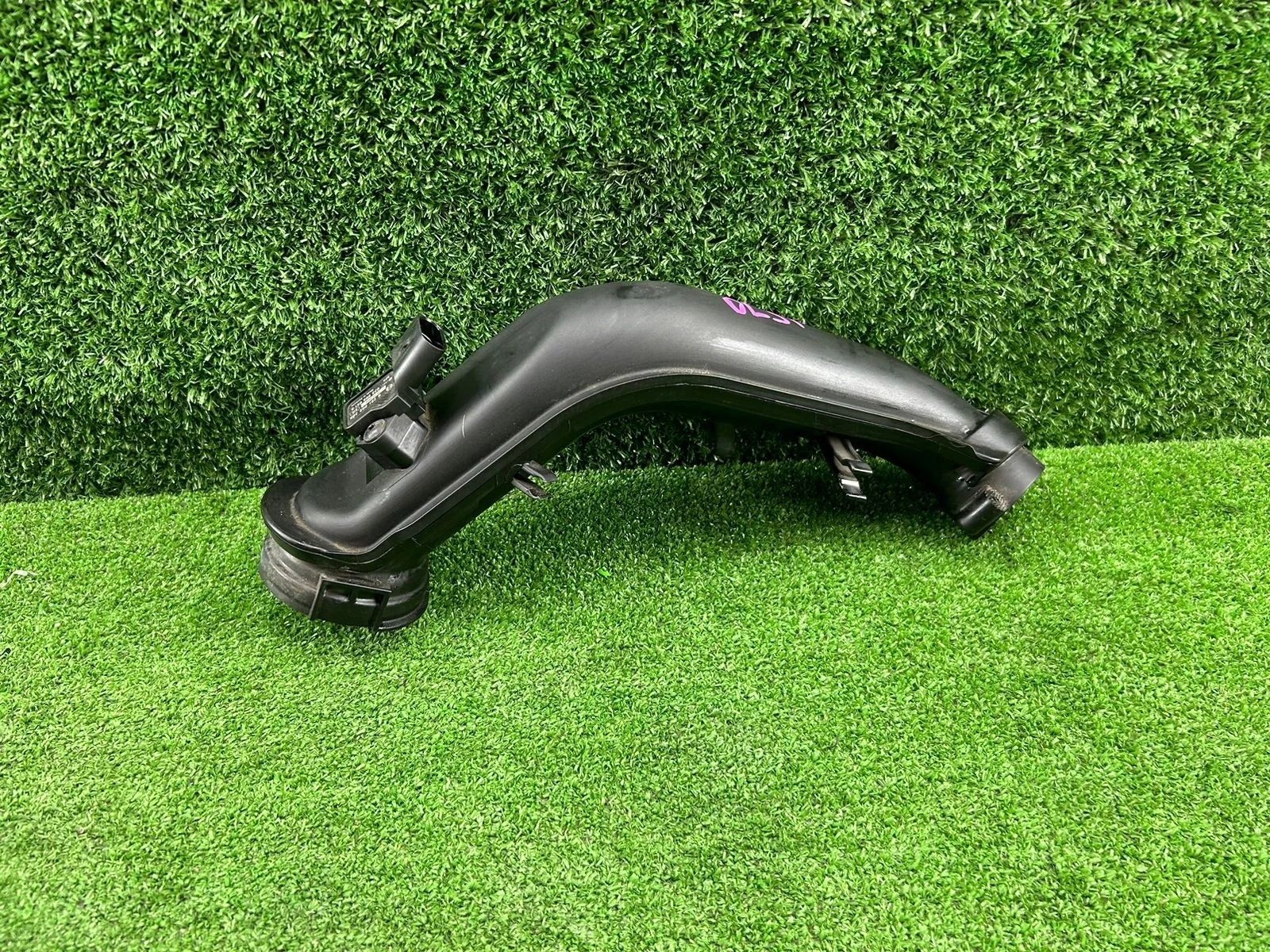 Патрубок интеркулера Volkswagen Passat b7  CAXA 2WD  03C145673H