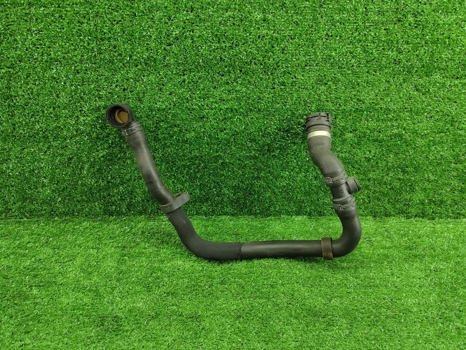 Патрубок радиатора нижний 5N0122051AF Volkswagen Tiguan  CCZ 4WD I (2007—2011) 5N0122051AF