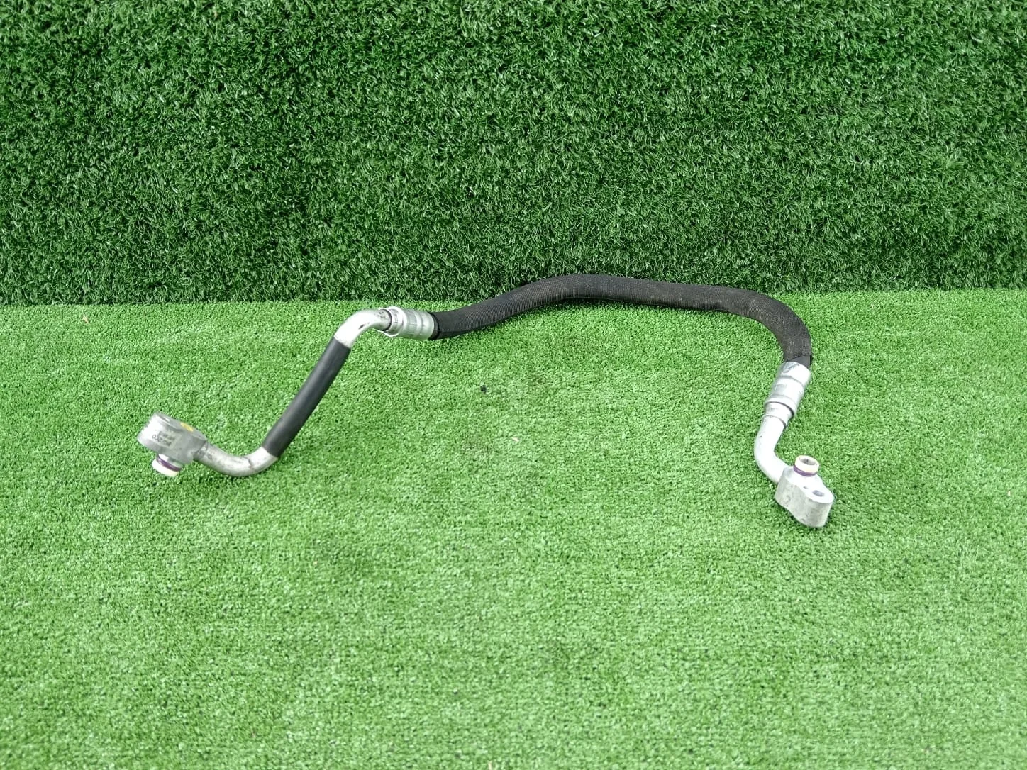 Трубка кондиционера Audi A4 B8  CDHB 2WD  8K0260701D