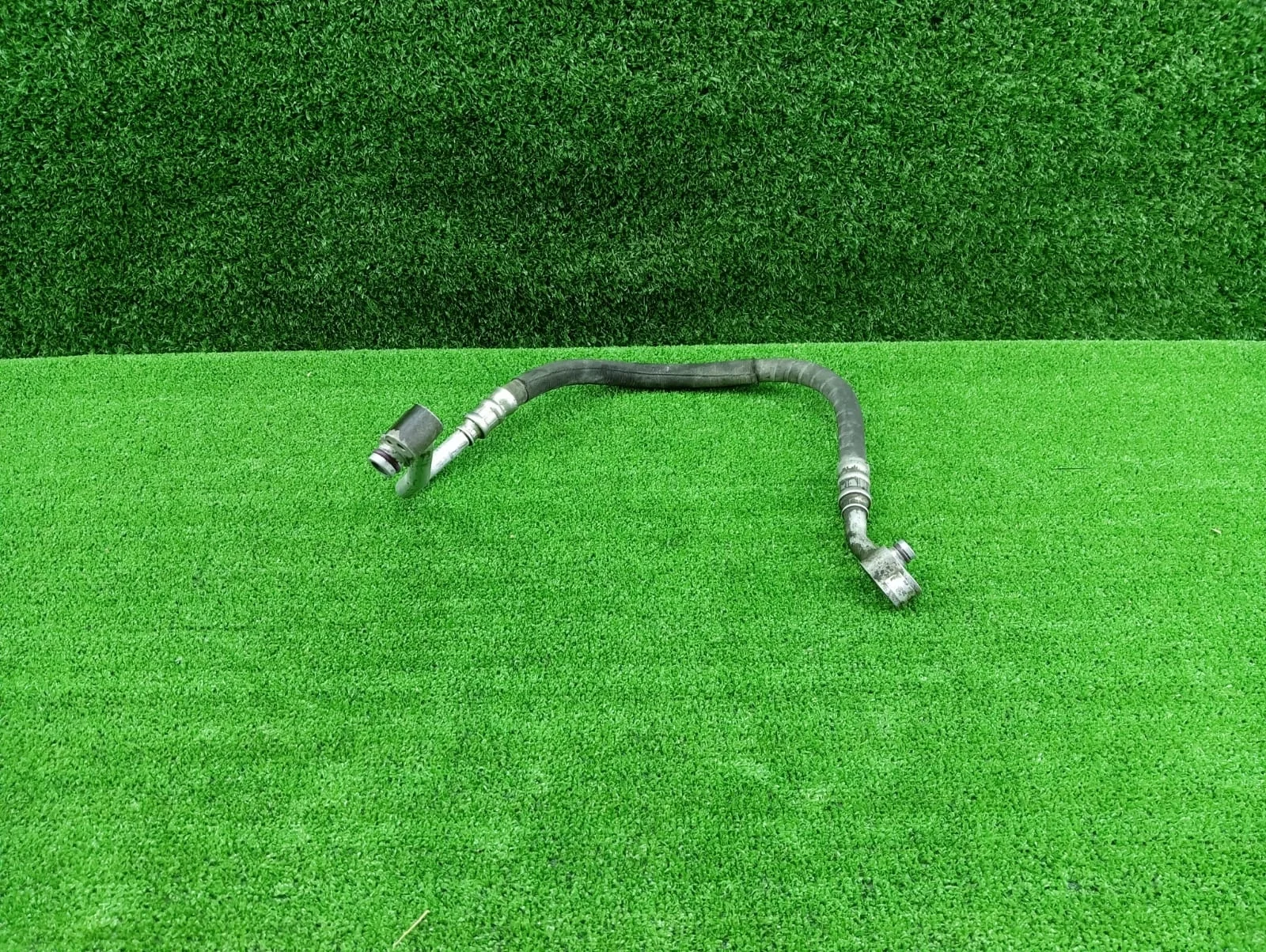 Трубка кондиционера Audi Q5 8R  CDN 4WD  8R0260701G