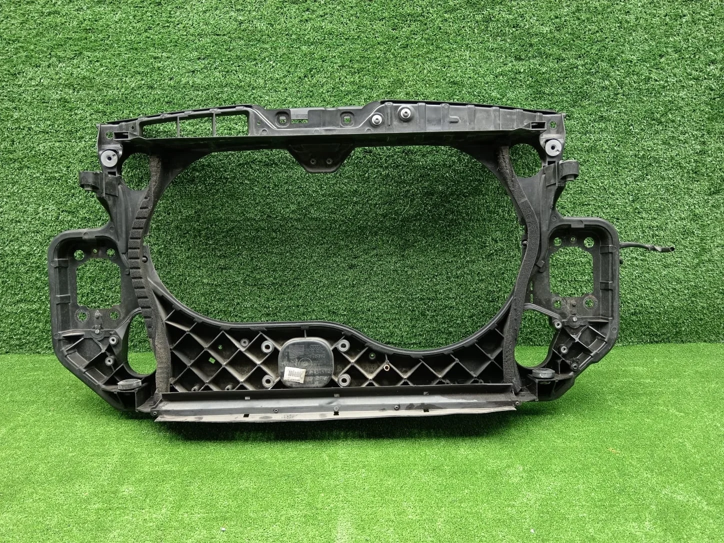 Панель передняя рамка радиатора Audi A6 C6 Audi A6 C6  CAJA 4WD  4F0805594D