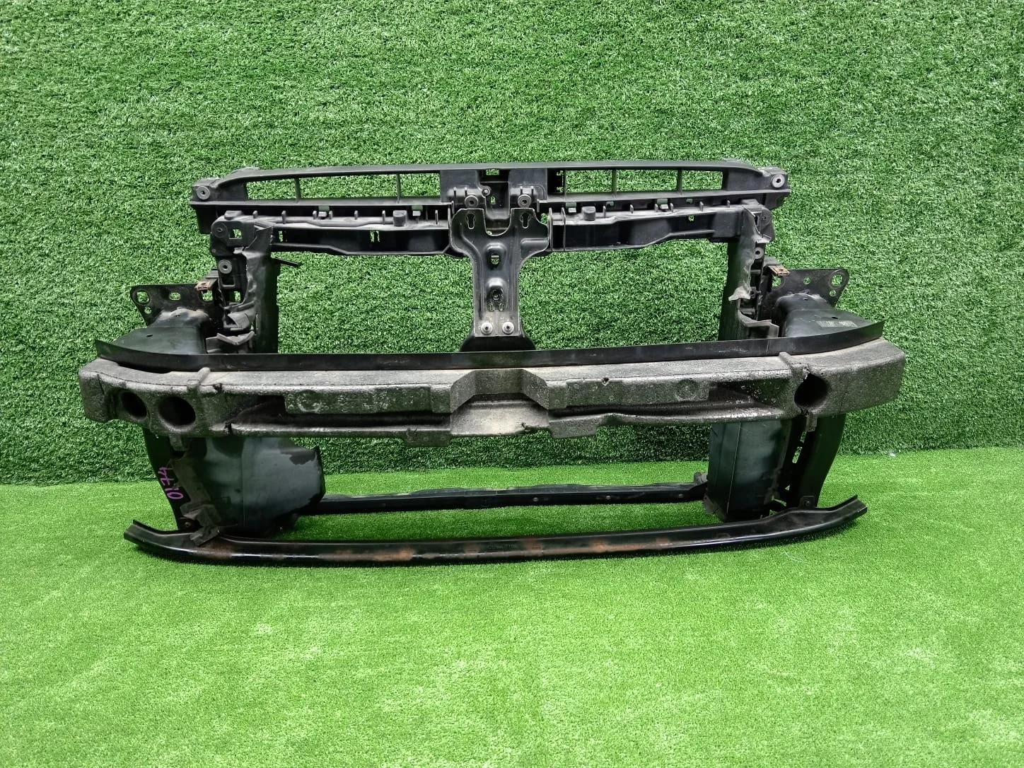 Панель передняя рамка радиатора VW Golf 7 Volkswagen Golf Mk7  CJZA 2WD  5G0805588Q
