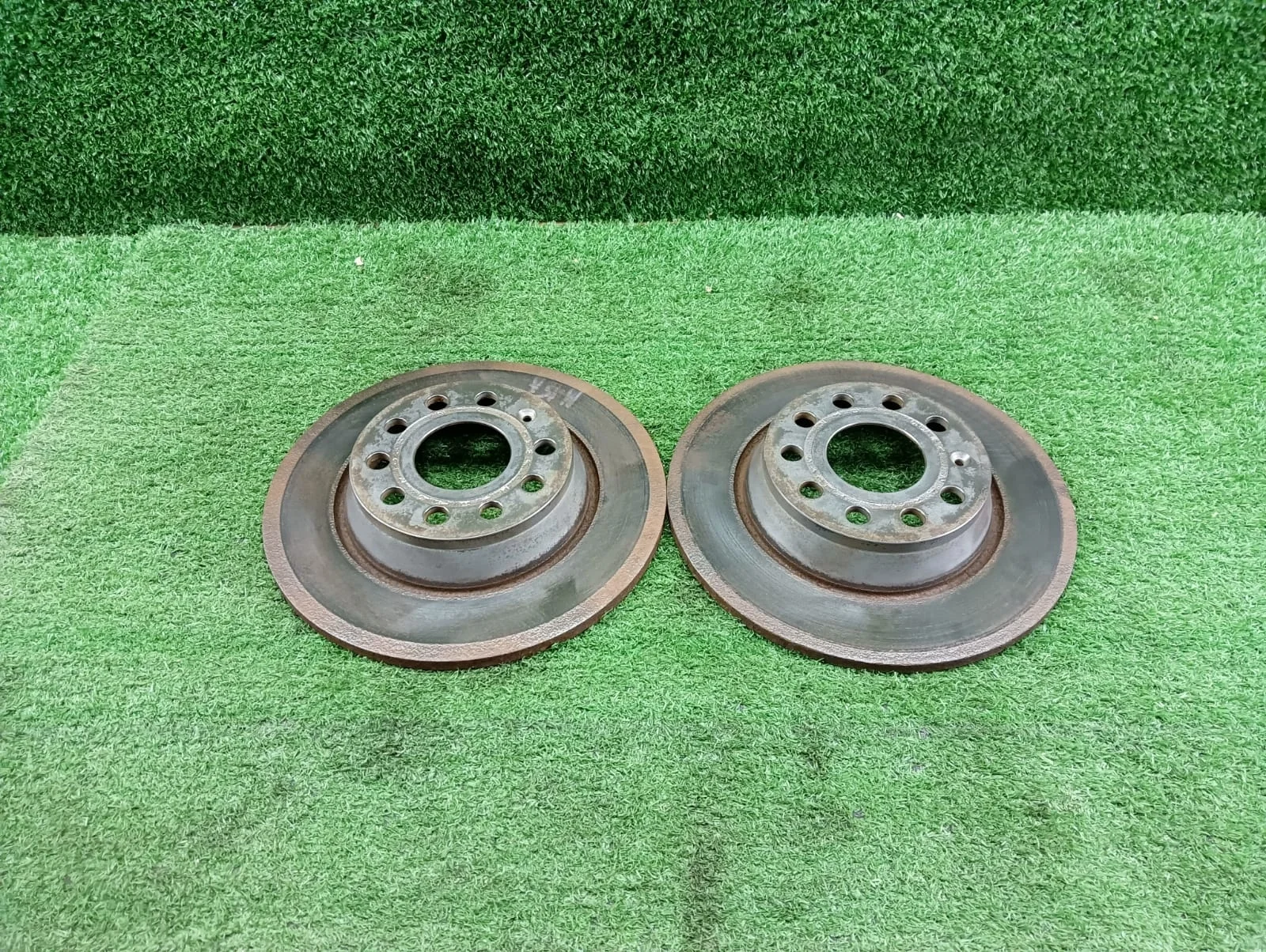 Диск тормозной задний пара Volkswagen Passat b7 Alltrack  CCZ 4WD  5Q0615601G