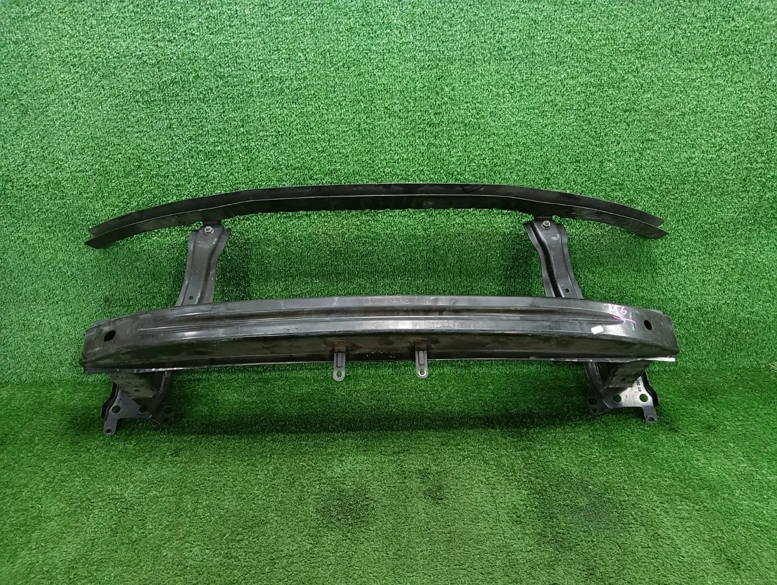 Усилитель бампера передний Volkswagen Passat b6  BWS 4WD Passat·B6 (2005—2010) 3C0807093