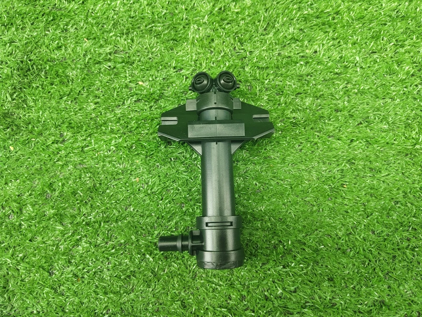 Форсунка омывателя фар левая Audi Q3 8U       8U0955101