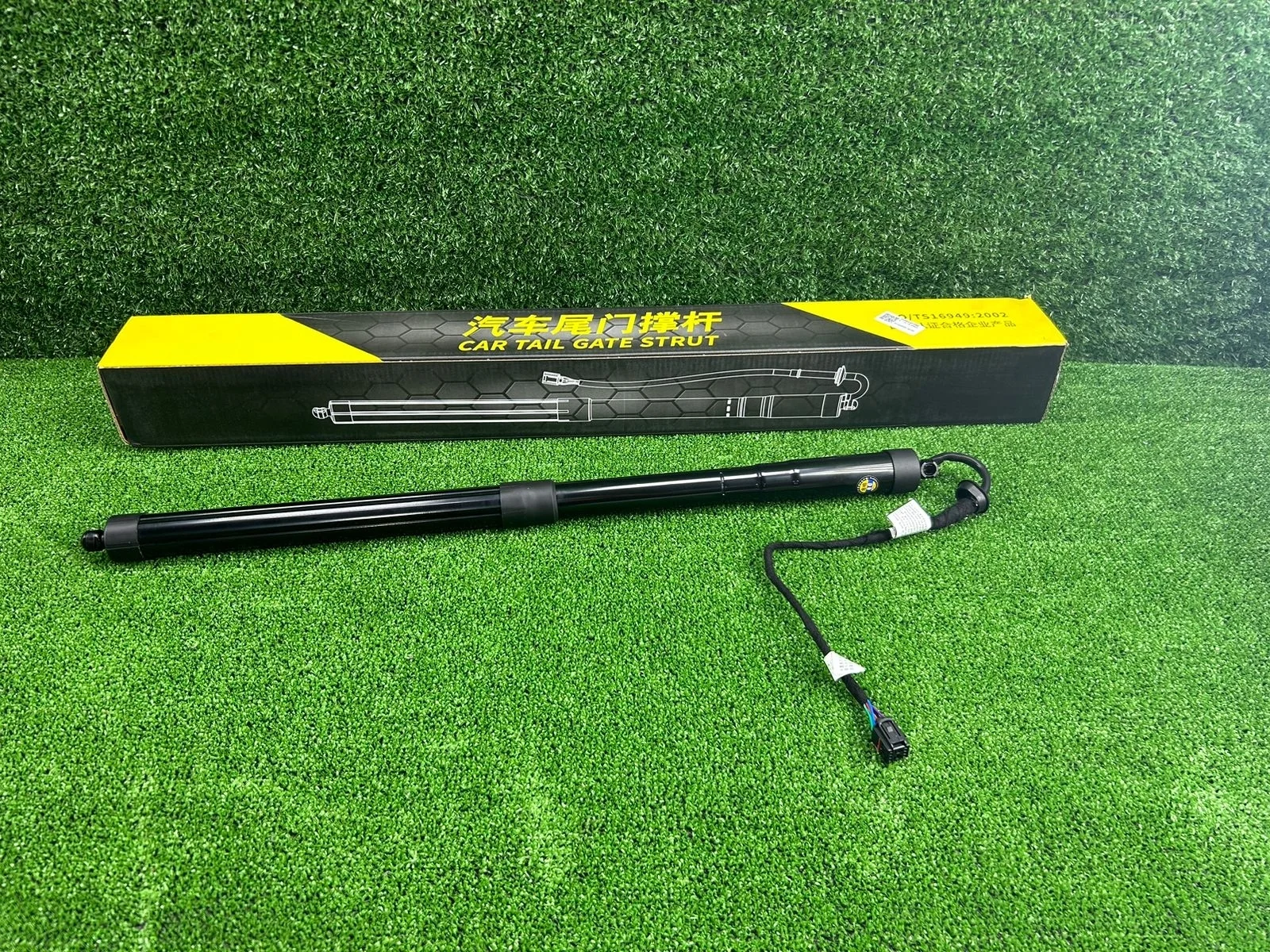 Электропривод крышки багажника VW Touareg NF Volkswagen Touareg 2    2010-2018 7P6827851D