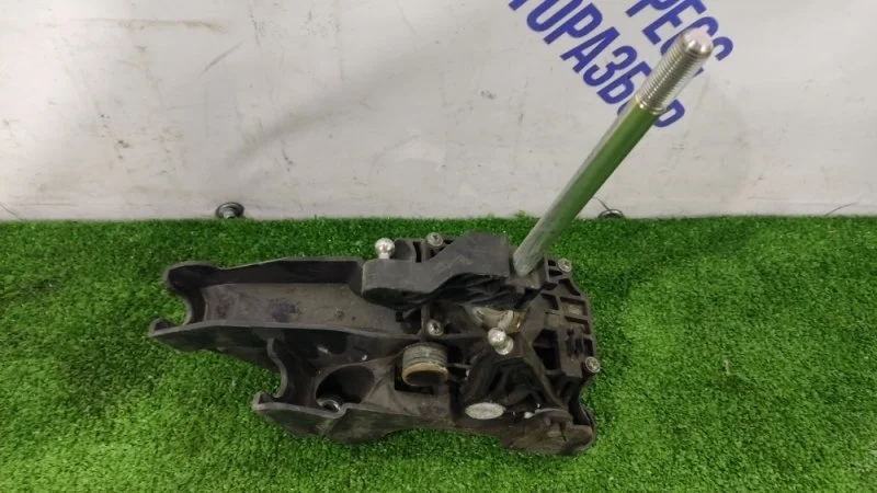 Кулиса КПП Ford Focus 3 2012 1722149 УНИВЕРСАЛ 1.6 IQDB