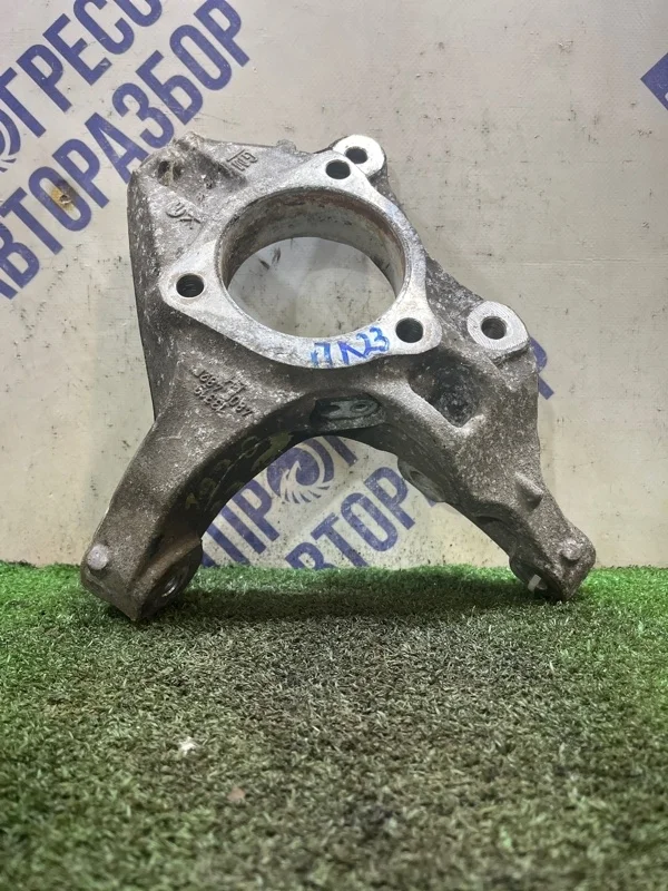 Поворотный кулак Opel Astra J 2015 13319480 ХЭТЧБЭК A16XER 1.6, передний левый