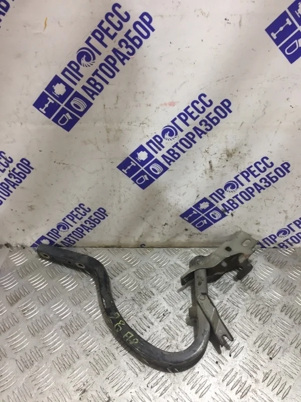 Крепление крышки багажника Hyundai Elantra 3 Xd 2003 792202D000 СЕДАН 2.0 G4GC, правое