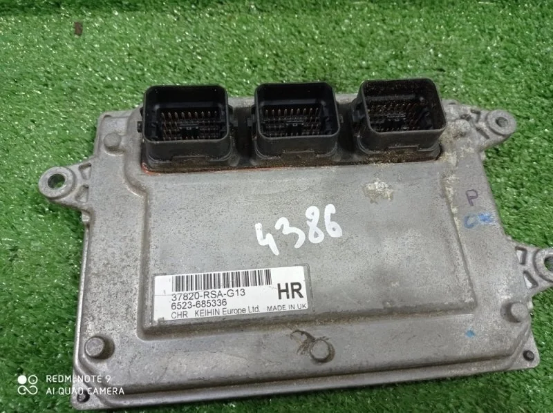 Блок управления двигателем (ЭБУ) Honda Civic 2006 37820RSAG13 ХЭТЧБЕК 1.8 R18A2