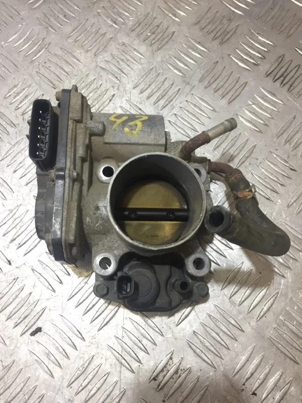 Дроссельная заслонка Honda Civic 2006 16400RNBA01 ХЭТЧБЕК 1.8 R18A2
