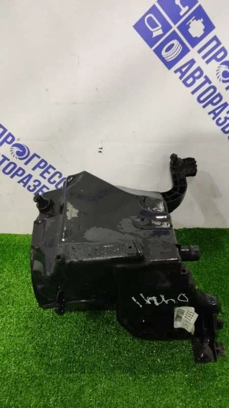 Корпус воздушного фильтра Ford C-Max 2008 1947921 УНИВЕРСАЛ 1.8 QQDB