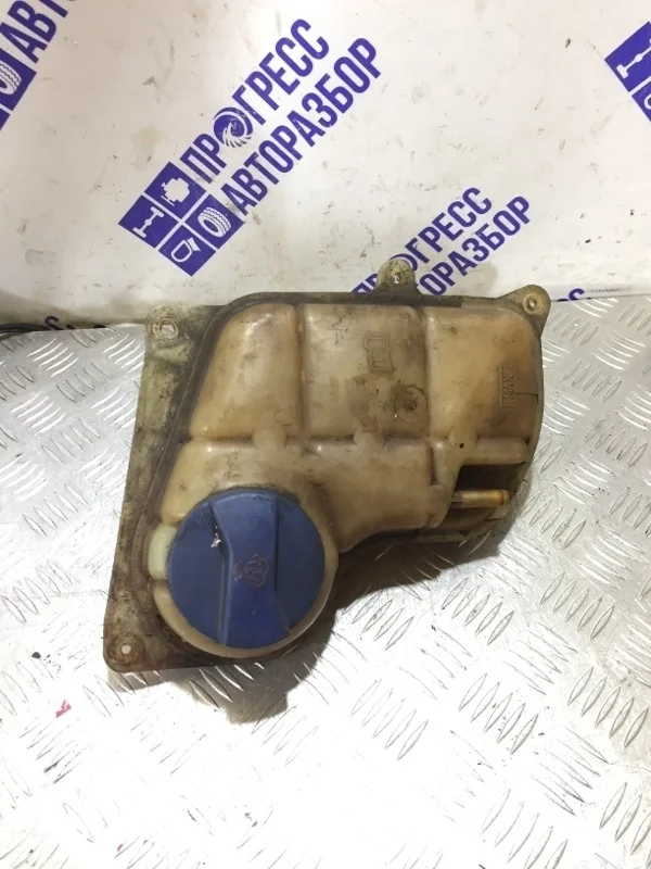 Бачок расширительный Audi A4 B5 1997 8D0121403L СЕДАН 1.6 ADP