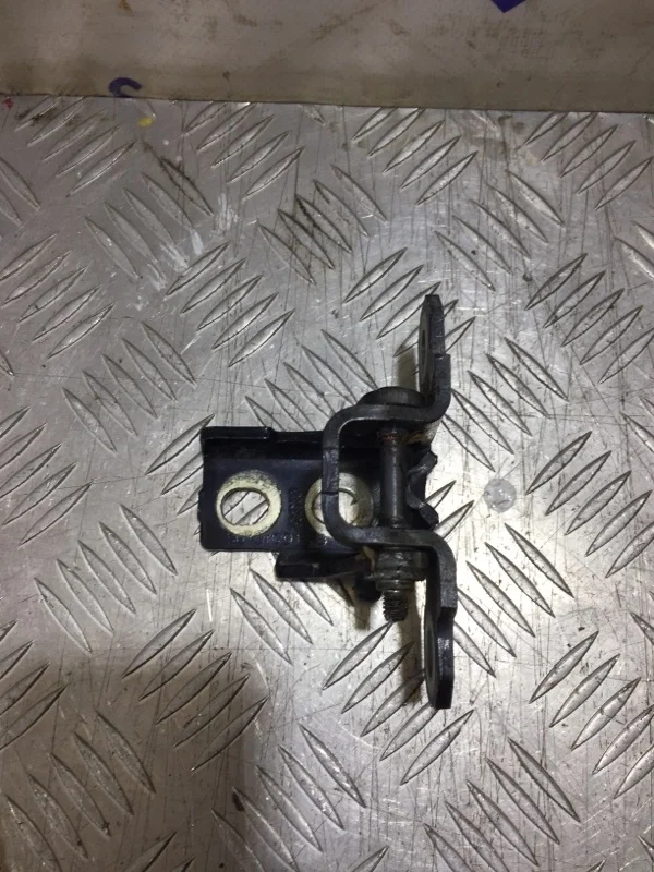 Петля двери Renault Megane 3 2009 804200013R ХЭТЧБЕК 1.5 K9K830 ДИЗЕЛЬ, задняя левая