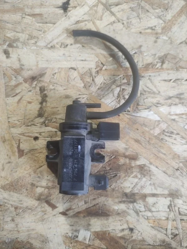 Клапан турбины Bmw E91 2006 11747796634 УНИВЕРСАЛ 2.0 ДИЗЕЛЬ M47N2