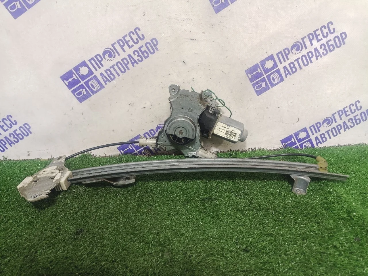 Стеклоподъемник Nissan Primera P12 2006 82701AV610 СЕДАН 2.0 QR20, задний левый