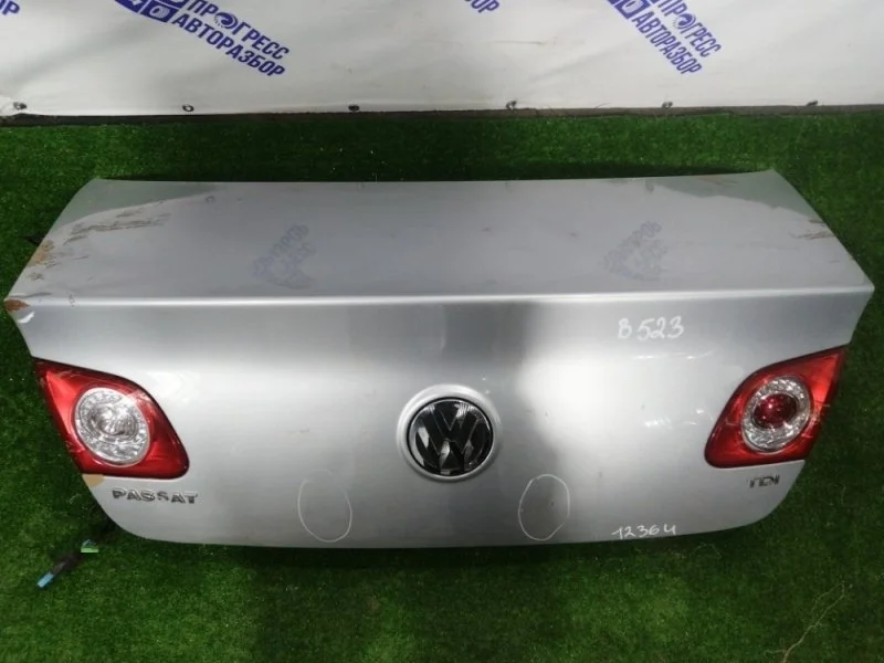 Крышка багажника Volkswagen Passat B6 2006 3С5827025Н СЕДАН 1.9 ДИЗЕЛЬ BXE