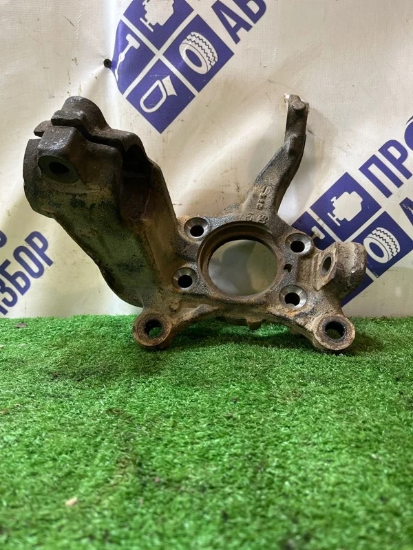 Поворотный кулак Volkswagen Tiguan 2009 1K0407256AA КРОССОВЕР 1.4 CAV, передний правый