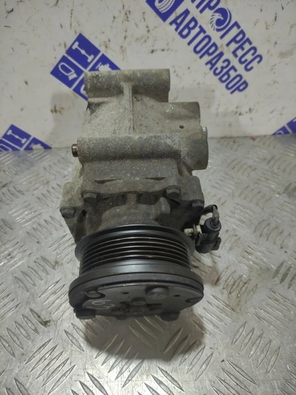 Компрессор кондиционера Ford Fusion 2008 4588121 ХЭТЧБЕК 1.6 FYJA