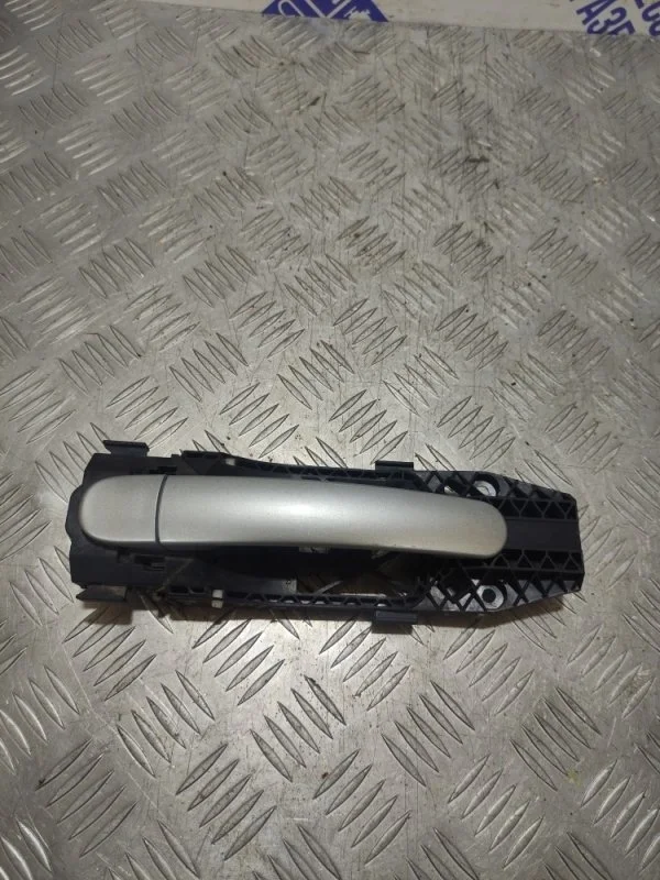 Ручка двери внешняя Volkswagen Tiguan 2009 5N0839885G КРОССОВЕР 1.4 CAV, передняя правая