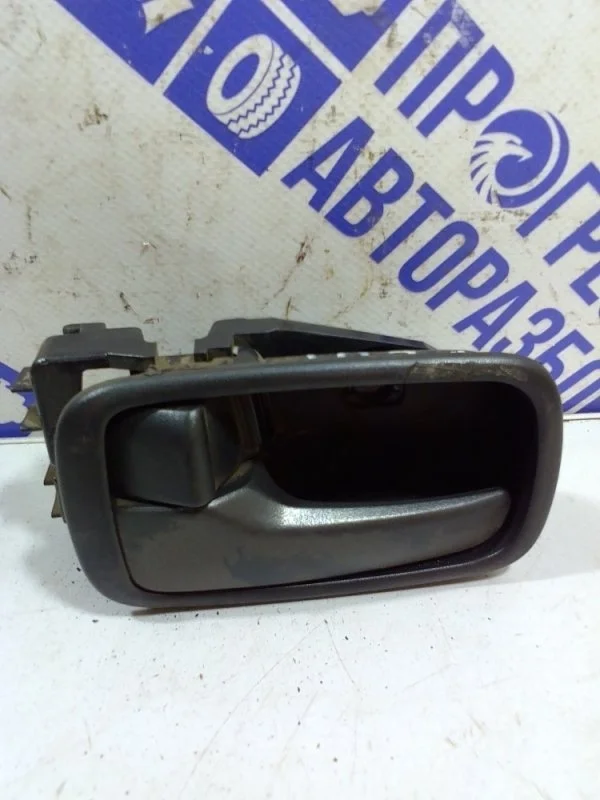 Ручка двери внутренняя Mitsubishi Lancer 9 2007 MR533285 СЕДАН 1.6, задняя левая
