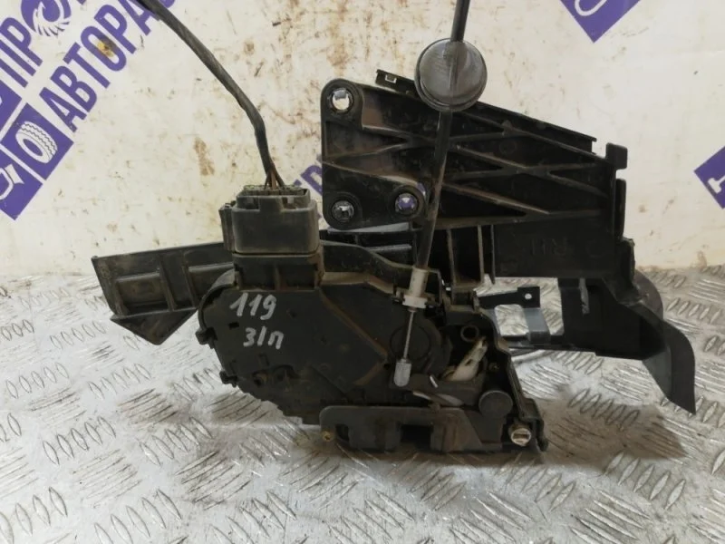Замок двери Ford Focus 2 2006 4892384 СЕДАН 1.6, задний правый