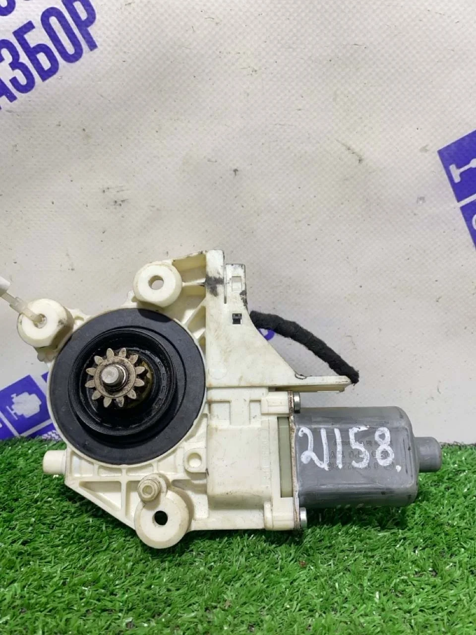 Моторчик стеклоподъемника Ford Focus 2 2006 1738645 СЕДАН 1.6, передний правый