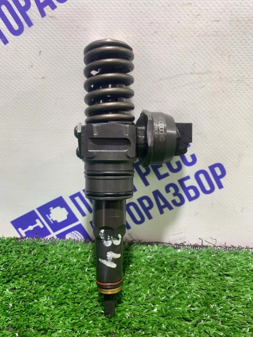 Форсунка Volkswagen Passat B6 2008 038130073AG СЕДАН 2.0 ВХЕ ДИЗЕЛЬ