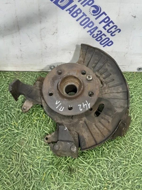 Поворотный кулак Mercedes-Benz Ml W163 2000 A1633320101 КРОССОВЕР 3.2 М112.942, передний левый