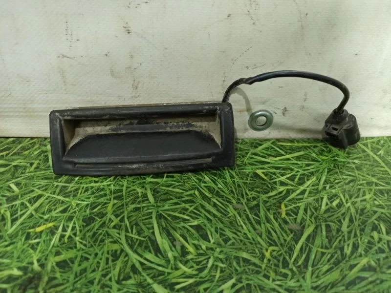Кнопка открывания багажника Volkswagen Touareg 2002 1J0827566L КРОССОВЕР 3.2 V6 БЕНЗИН