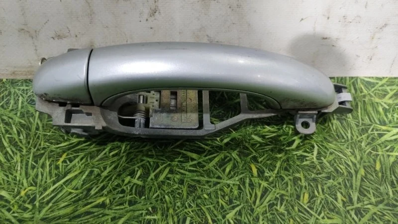 Ручка двери внешняя Volkswagen Touareg 2002 7L6837205C КРОССОВЕР 3.2 V6 БЕНЗИН, задняя правая